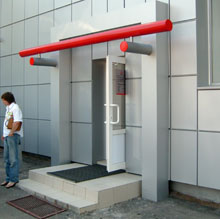 Входная группа в стилистике бренда