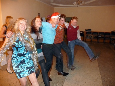 Вместе, в ногу