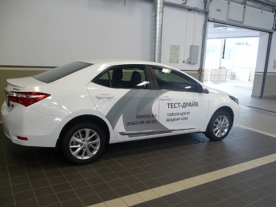 Наклейки на автомобиль Toyota Corolla