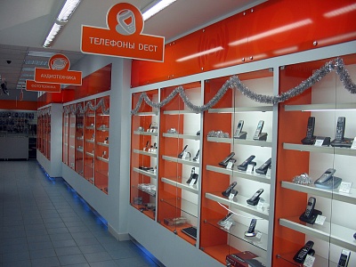 Световые фризы и навигация в салоне связи