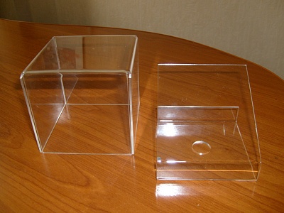 Составной кубик из оргстекла, части по отдельности